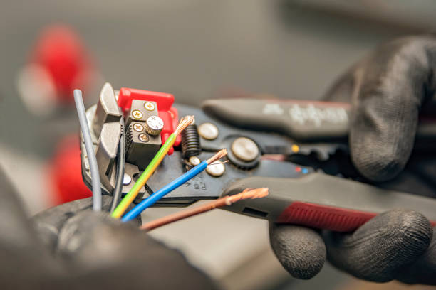 Best Electrical Troubleshooting Services  in Tipton, MO